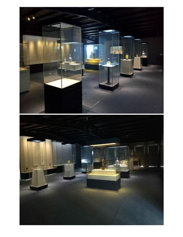 專業(yè)定制四面玻璃博物館展柜 深圳華信工廠優(yōu)質(zhì)服務(wù)與圖片展示